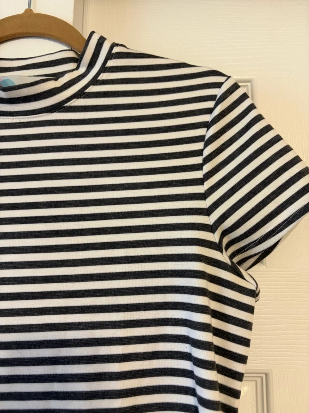 Free people beach large Striped gray & White Short Sleeve Dress - Picture 3 of 4
